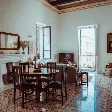 Santa Margerita Palazzino דירה *